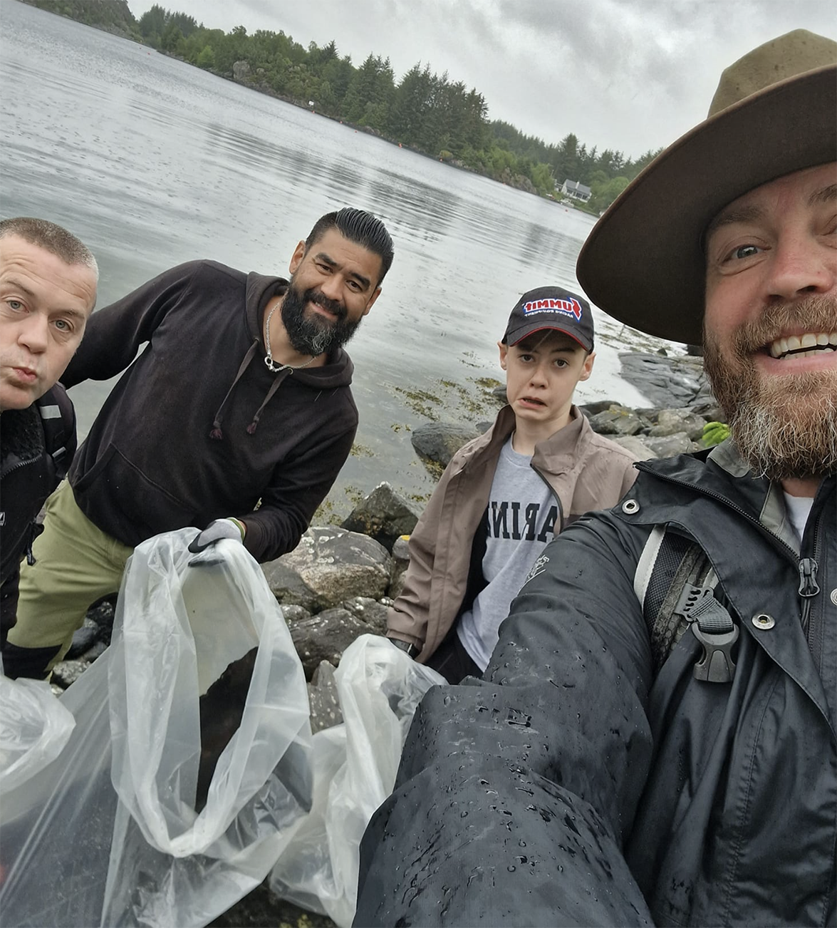 Veteraner rydder kystlinjen!